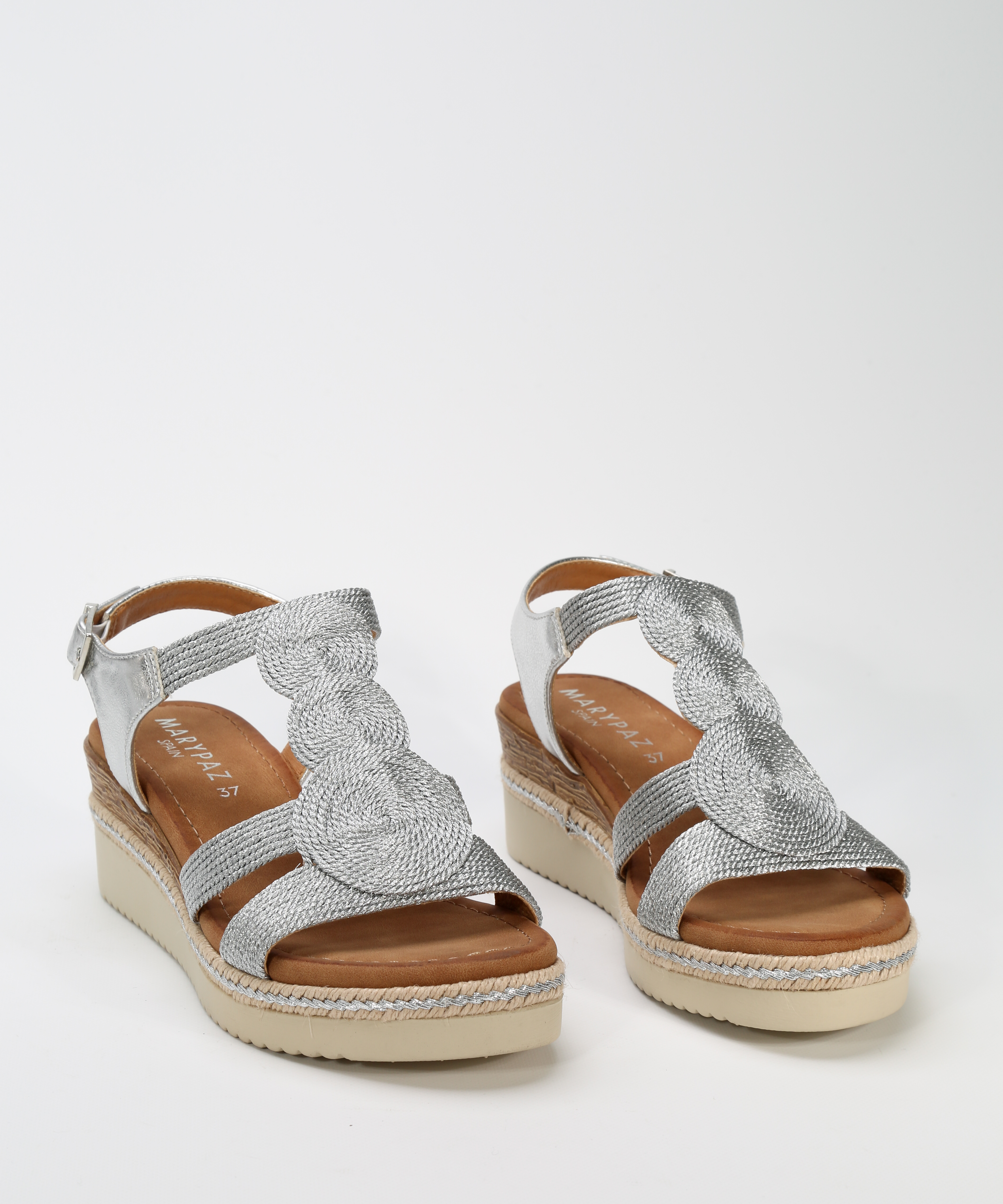 Sandalias cuña bordadas image number null